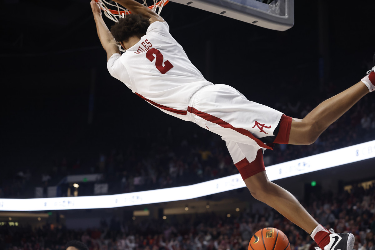 Darius Miles dunk